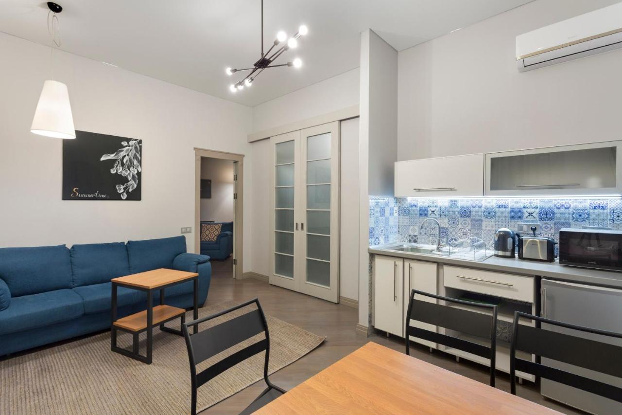 Villa Four Rooms คาร์คิฟ ภายนอก รูปภาพ